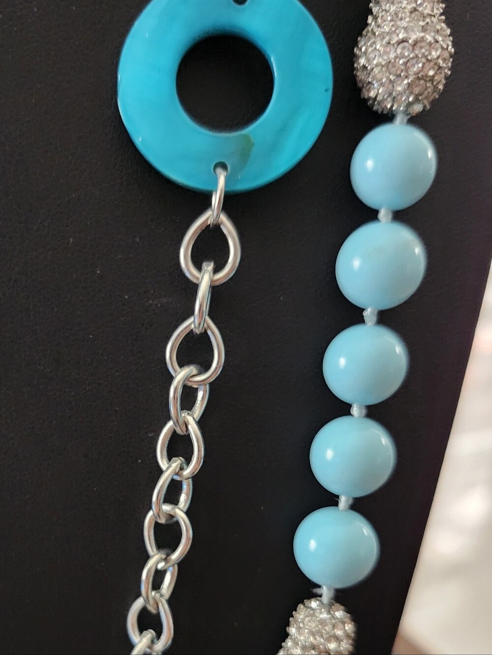 Glass and Rhinestone Necklace - Picture 5 of 7